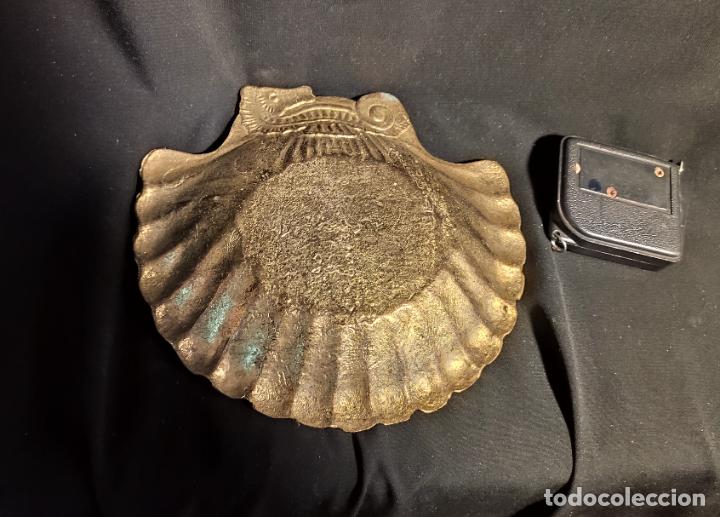 Vintage: CONCHA DE SANTIAGO DE BRONCE - Foto 3