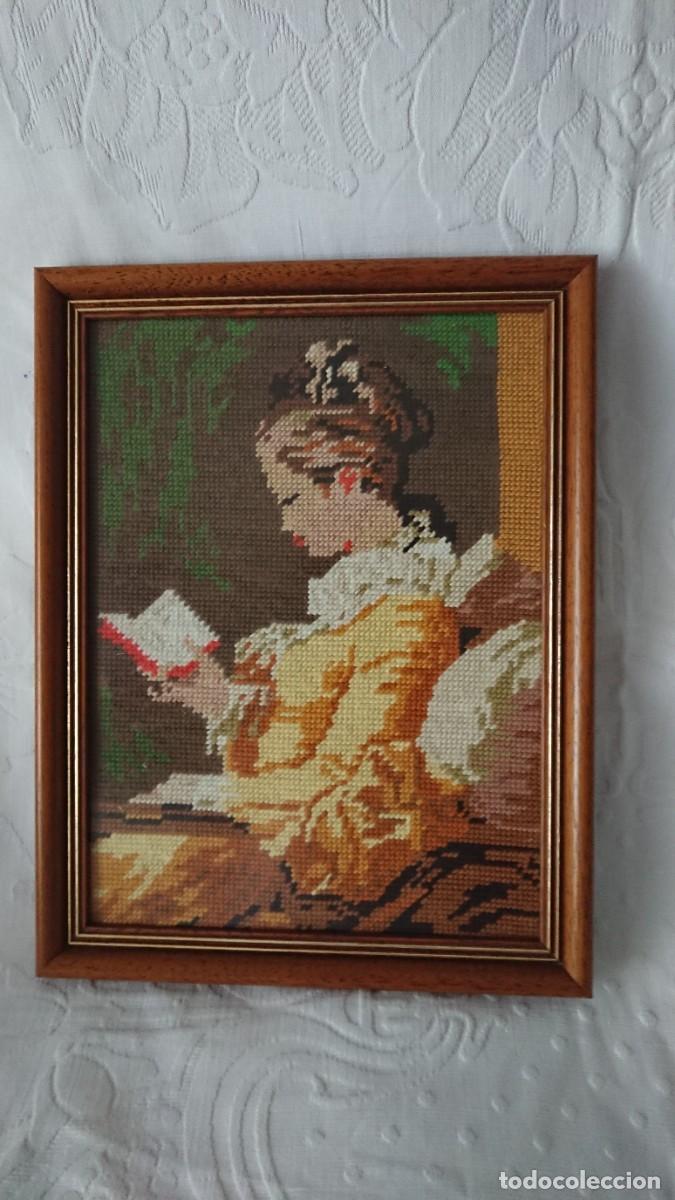 Vintage: CUADRO DAMA LEYENDO, PETIT POINT - Foto 5