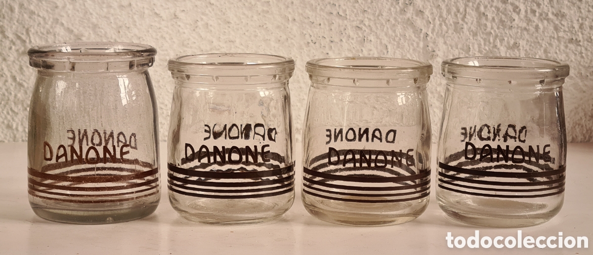 Vintage: 4 Iogurts Danone grabados 'Envase a Devolver' - Cristal Decoraci&oacute;n Cocina