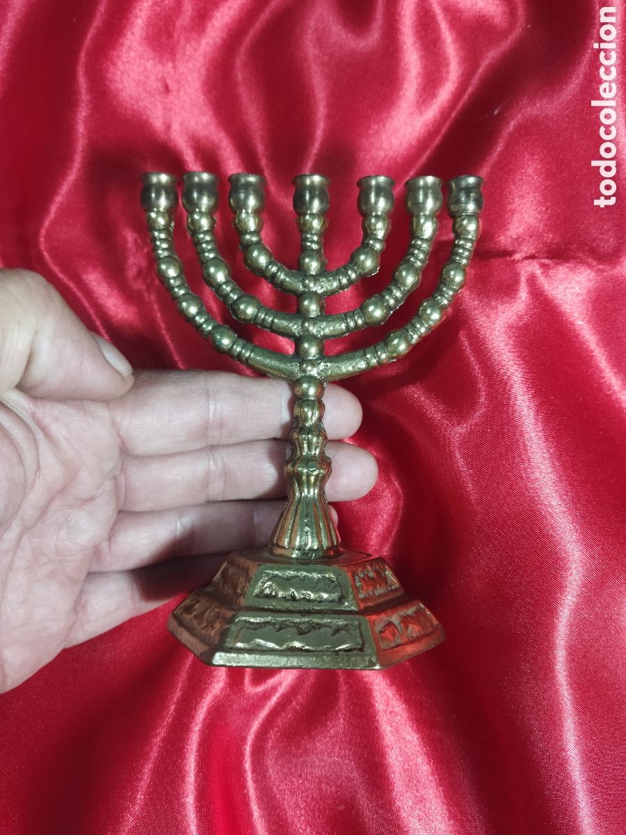 Vintage: Menor&aacute;h de bronce firmada - Foto 1