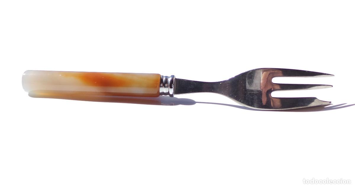 Vintage: TENEDOR CON MANGO DE &Aacute;GATA. 15 CM DE LARGO. - Foto 9