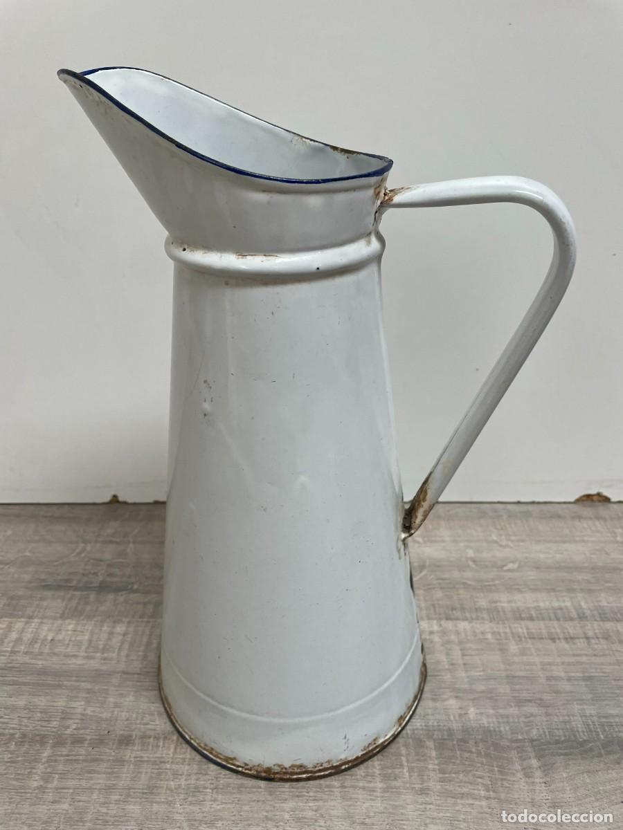Vintage: JARRA DE HIERRO ESMALTADO BLANCO - Foto 1