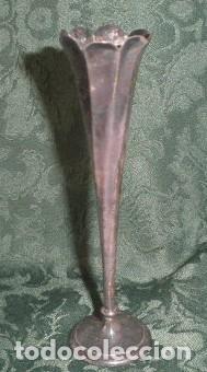 Vintage: VIOLETERO-FLORERO METAL PLATEADO
