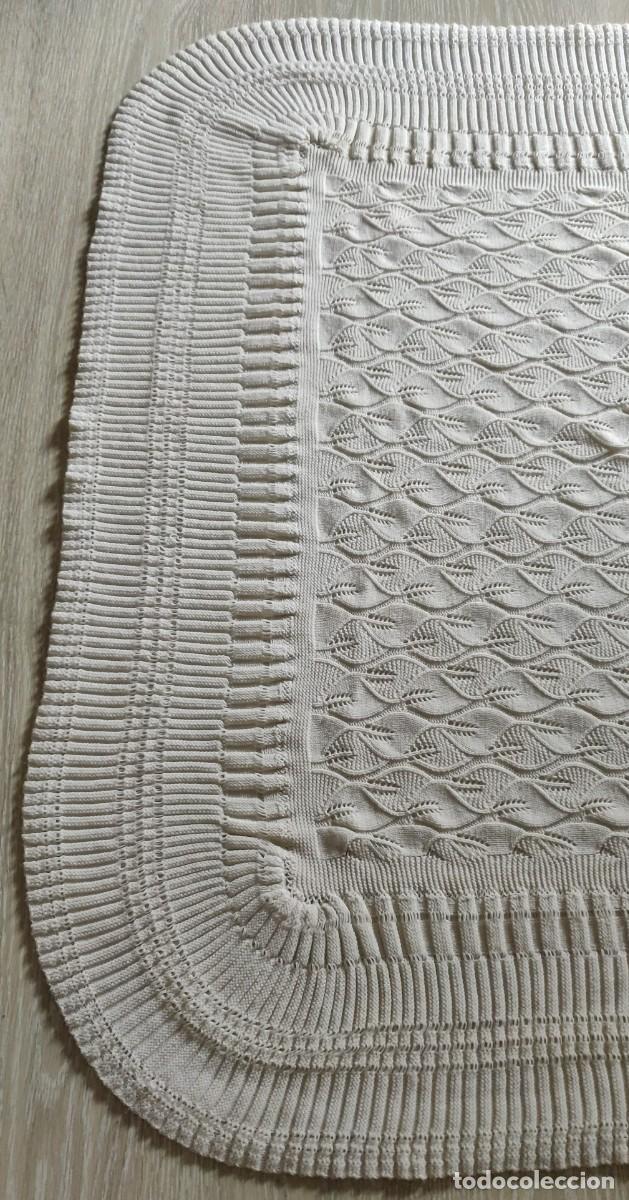 Vintage: Chal de Bebe Blanco. - Foto 1