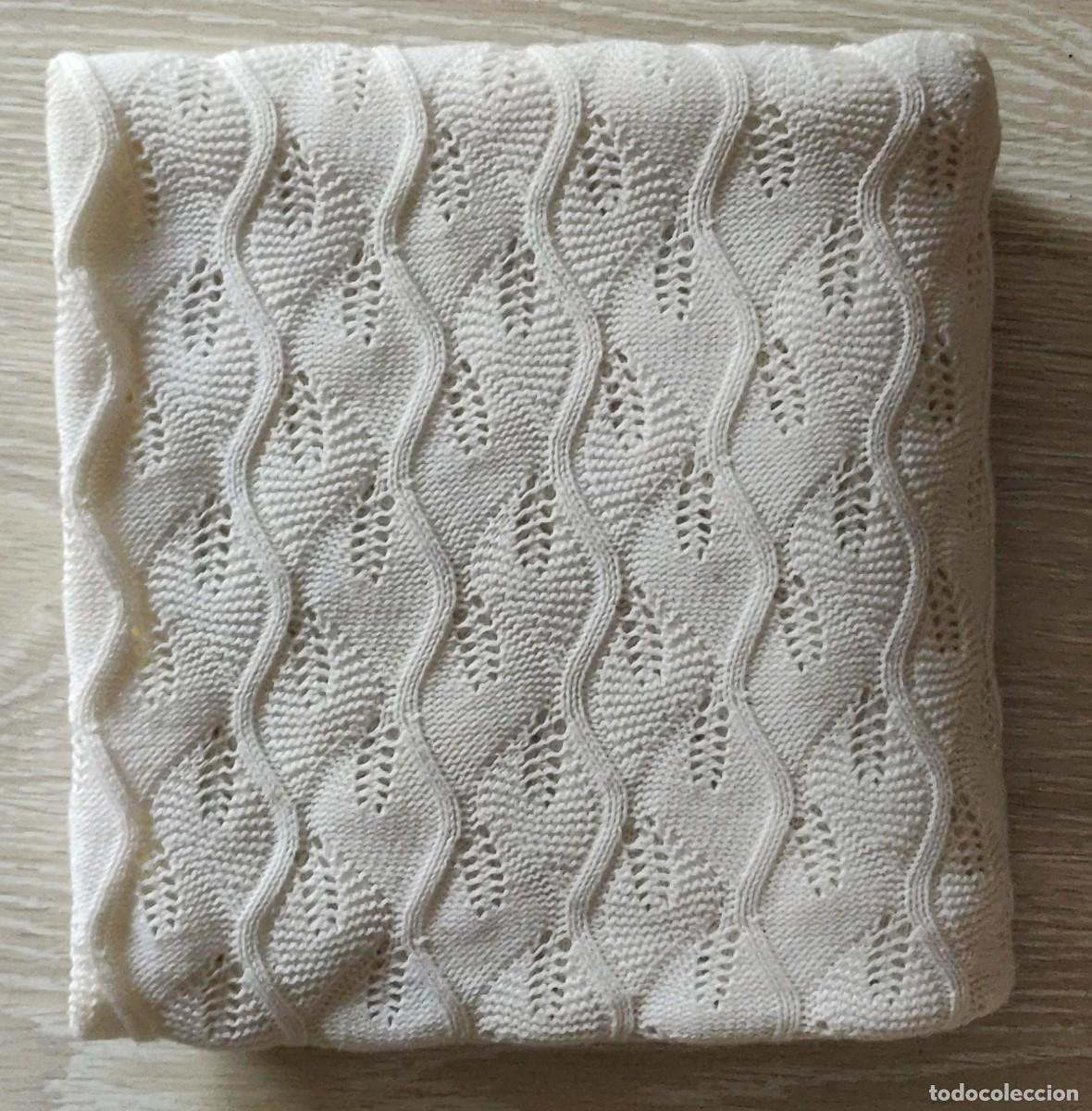 Vintage: Chal de Bebe Blanco. - Foto 4