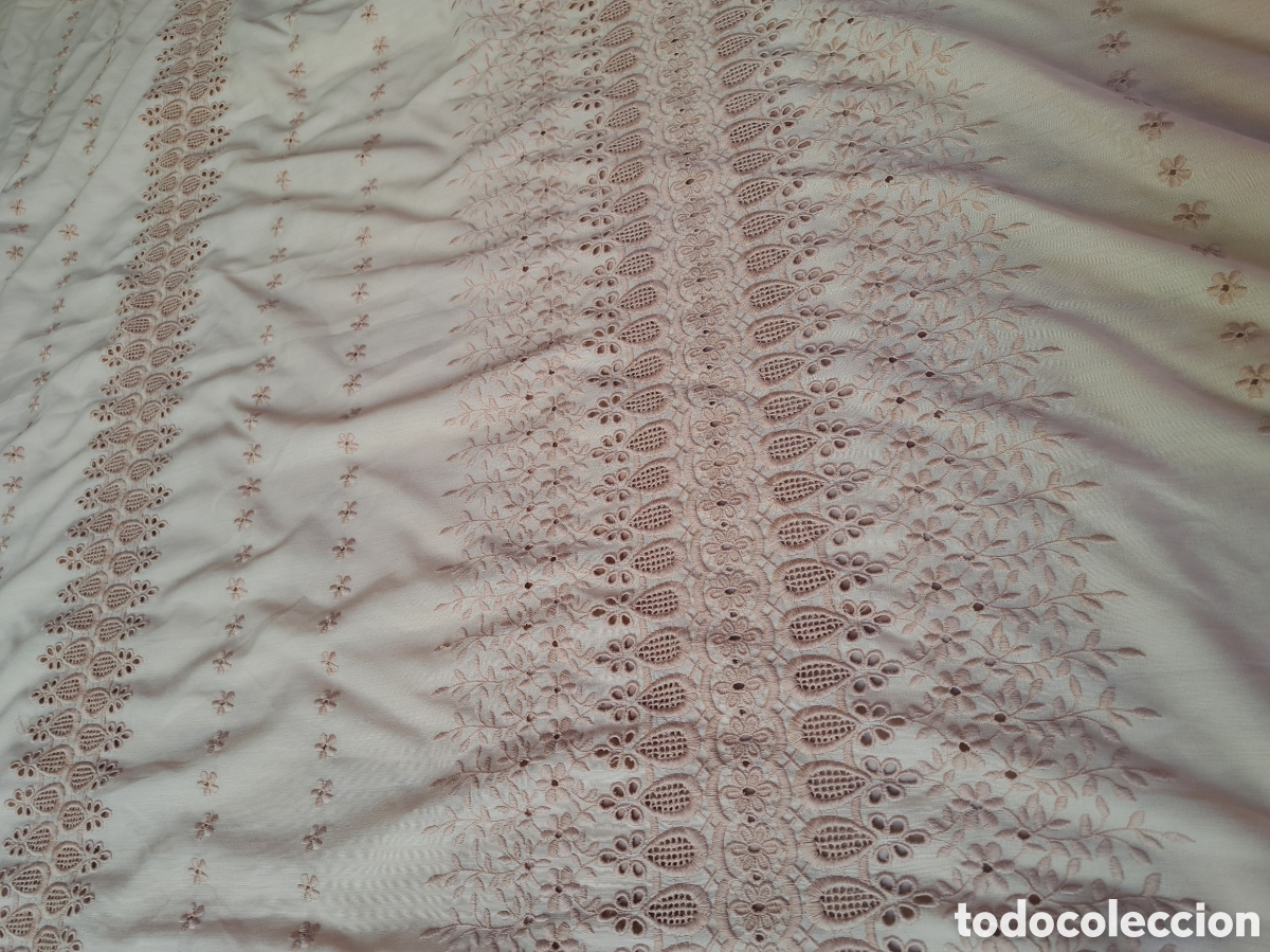 Vintage: Cortina bordada en buen estado - Foto 1