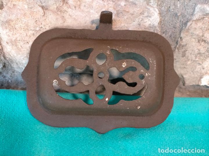 Vintage: Pieza de decoraci&oacute;n rectangular de chimenea o similar de hierro - Foto 2