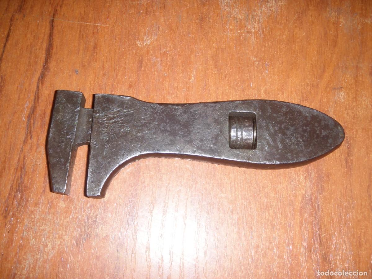 Vintage: ANTIGUA LLAVE INGLESA 2.2 - Foto 2