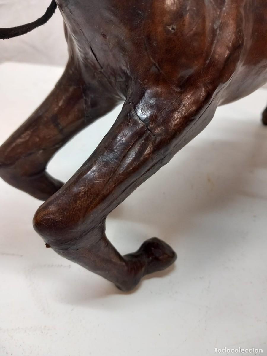Vintage: Figura de caballo en cuero - Foto 7