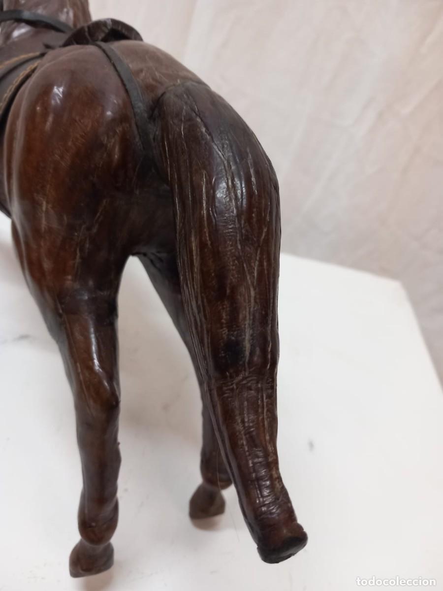 Vintage: Figura de caballo en cuero - Foto 10