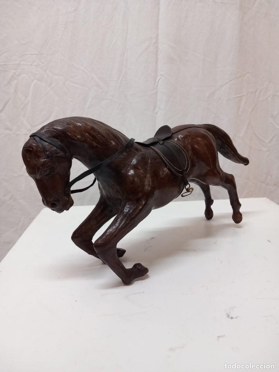 Vintage: Figura de caballo en cuero - Foto 12