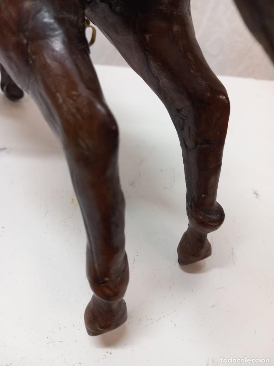 Vintage: Figura de caballo en cuero - Foto 13