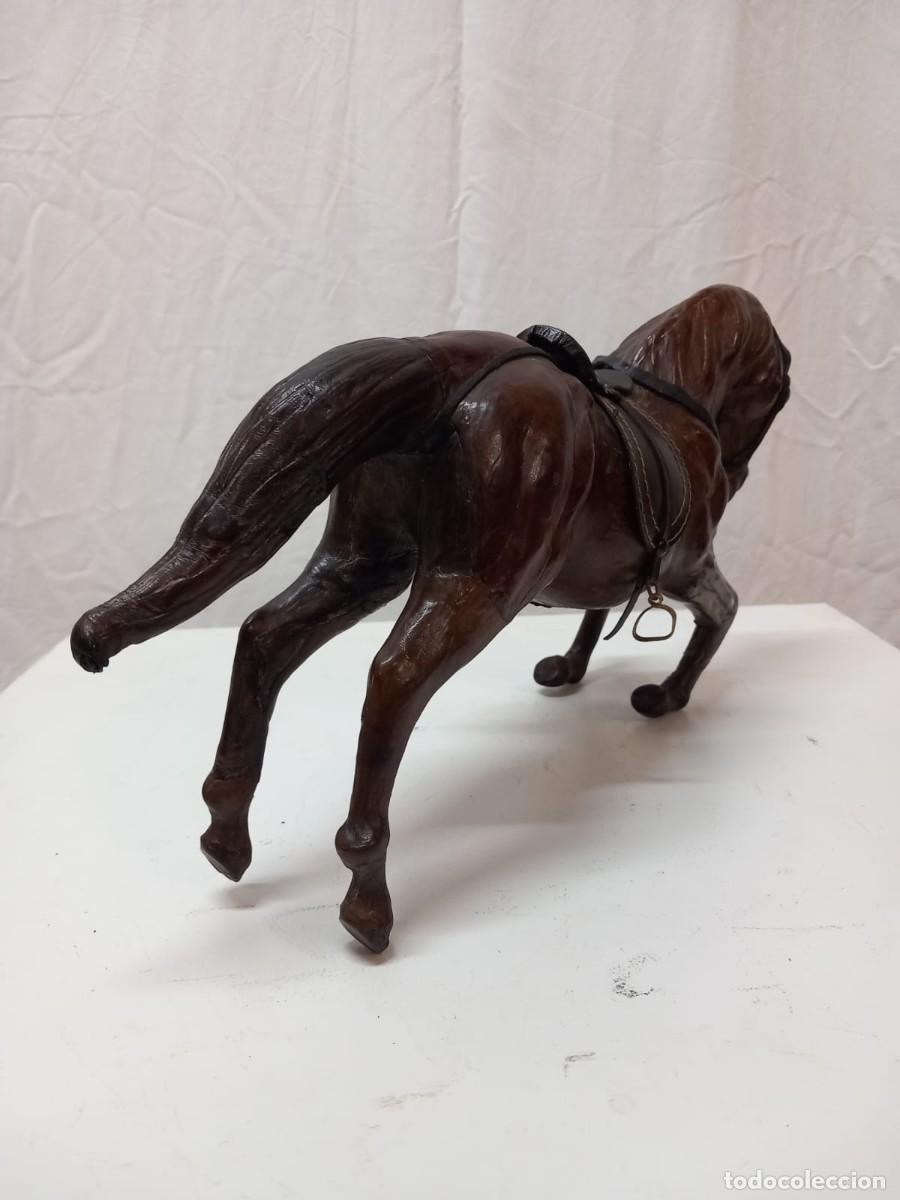 Vintage: Figura de caballo en cuero - Foto 18