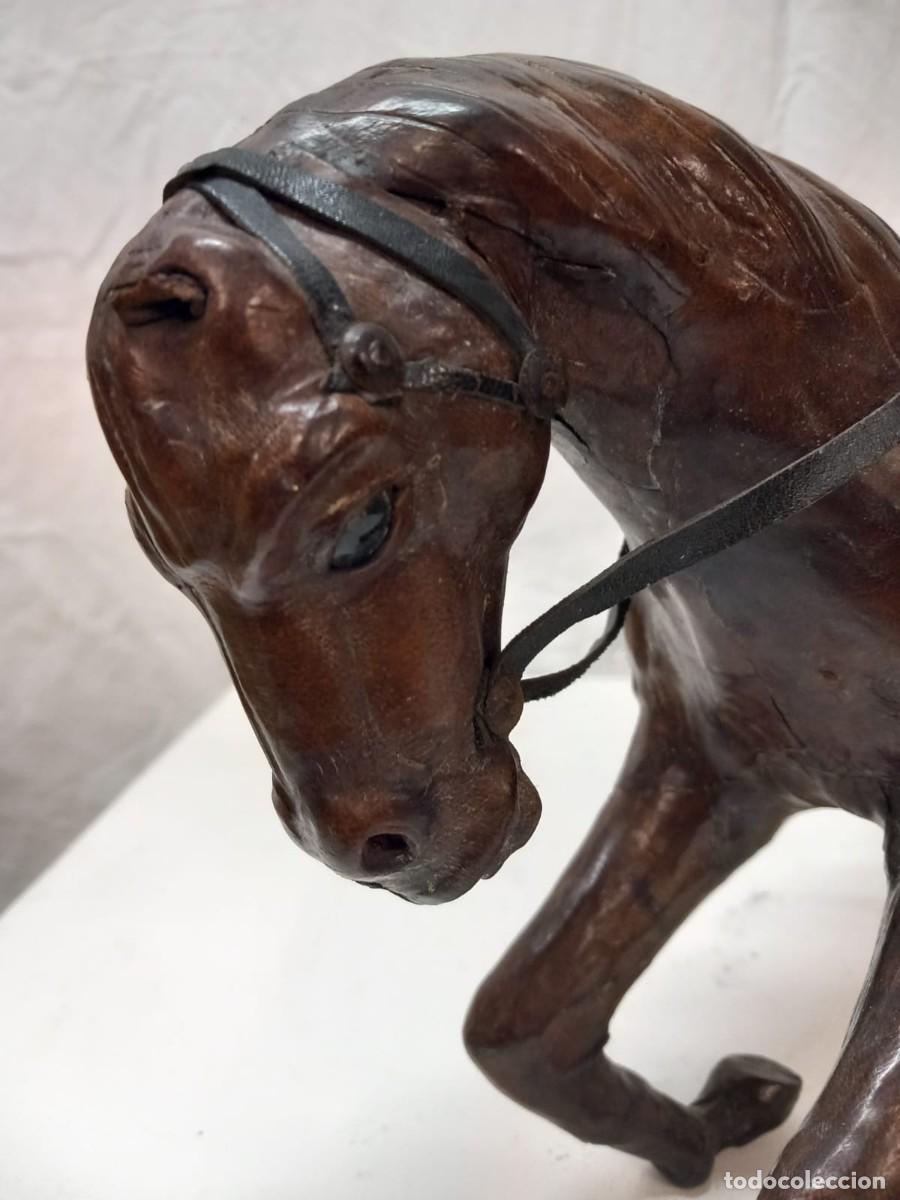 Vintage: Figura de caballo en cuero - Foto 19