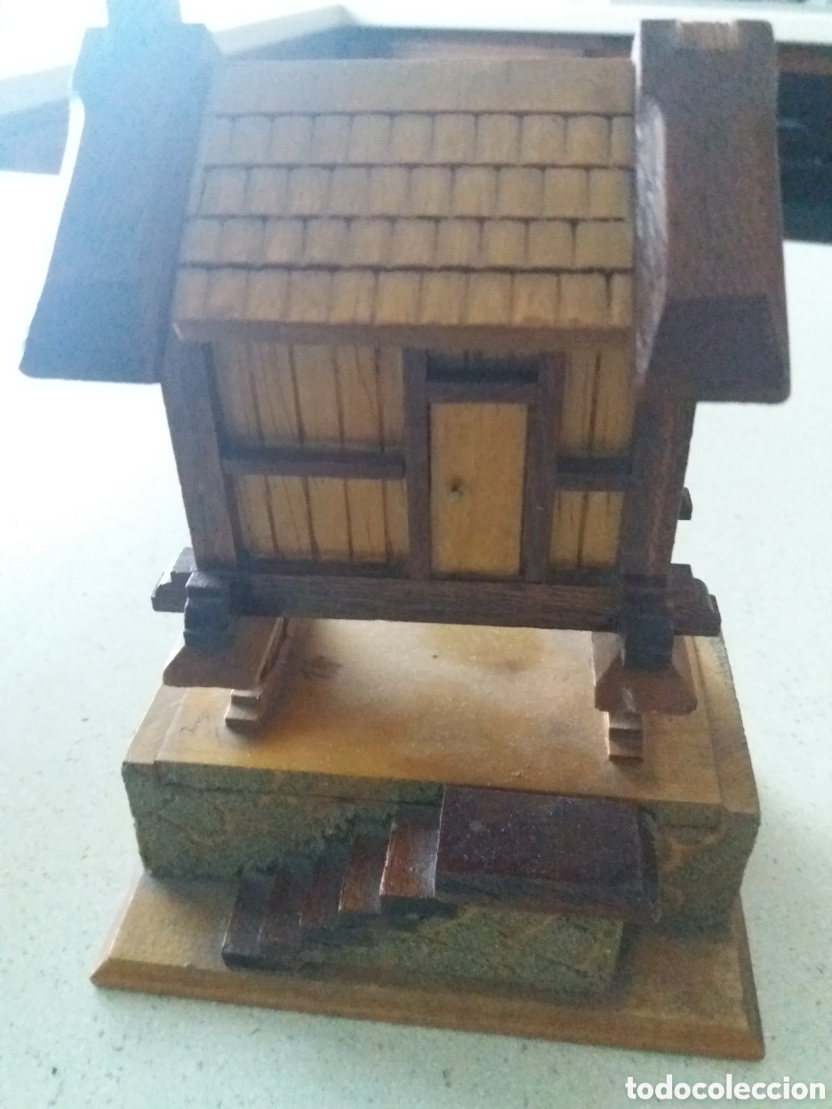 Vintage: Figura horreo caja de madera - Foto 4