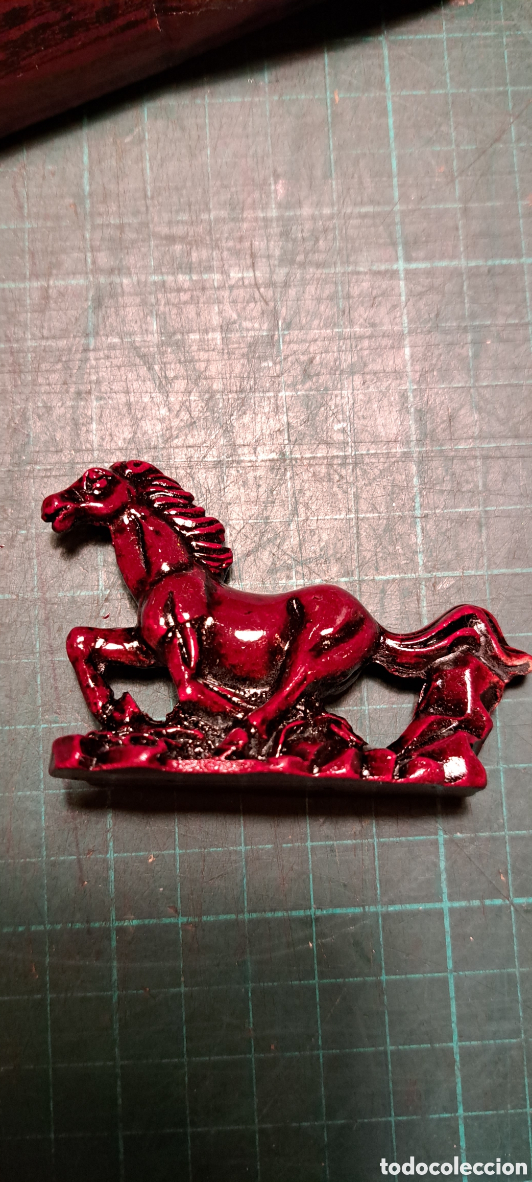 Vintage: Caballos resina roja - Foto 2