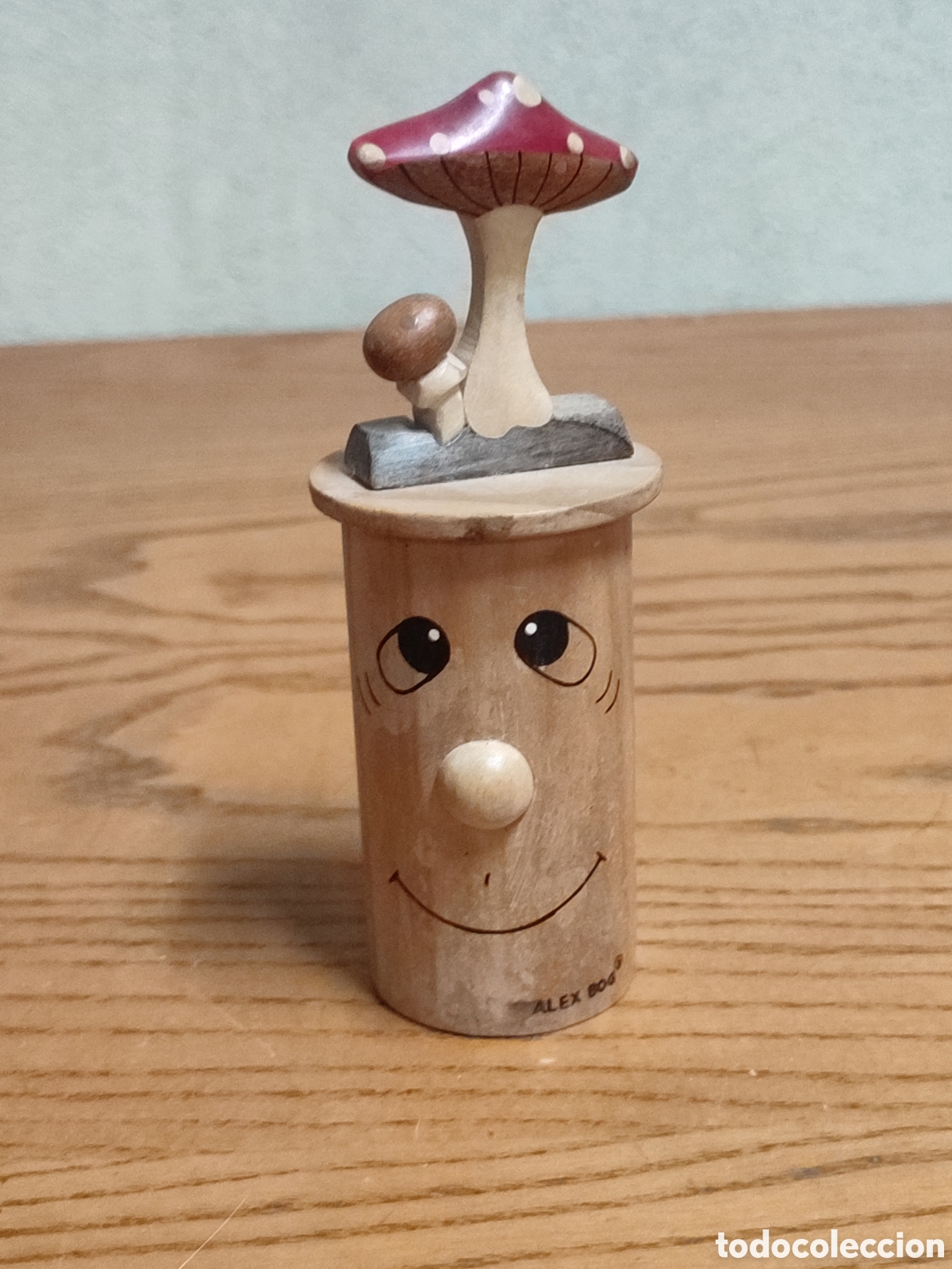 Vintage: Bonito palillero de madera Alex Bog, para limpiar y un barnizado.