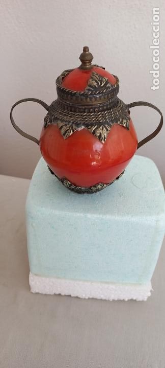 Vintage: RECIPIENTE AZUCARERO O TETERA MARROQUI O ARABE CON FILIGRANAS DE METAL.