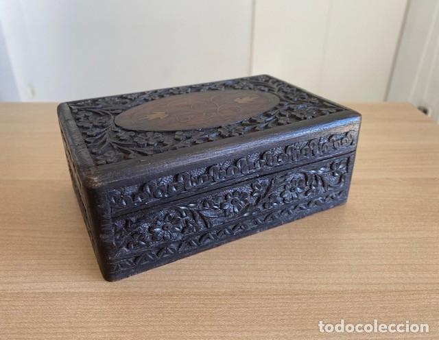 Vintage: CAJA JOYERO EN MADERA TALLADA Y MARQUETERIA - Foto 1