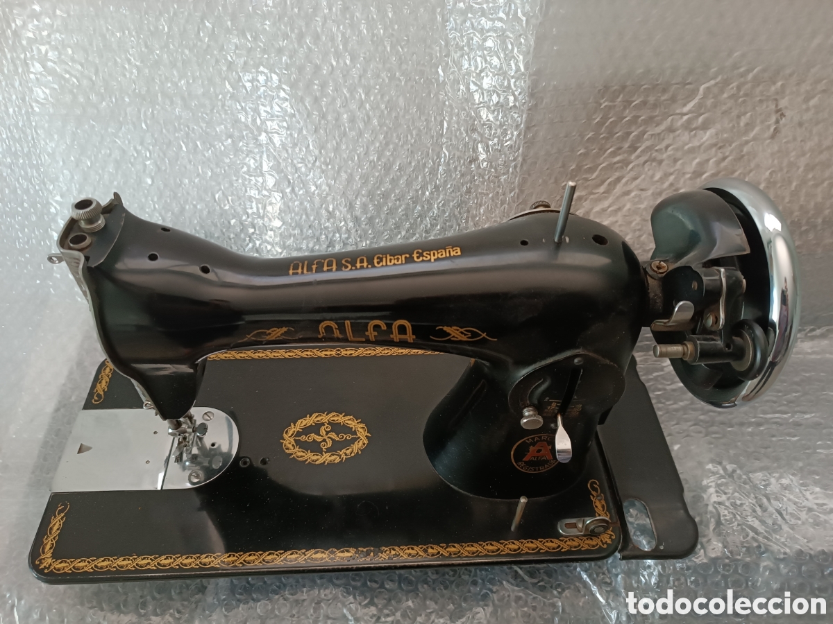 antigua maquina coser alfa con mesa y pie metal - Compra venta en  todocoleccion