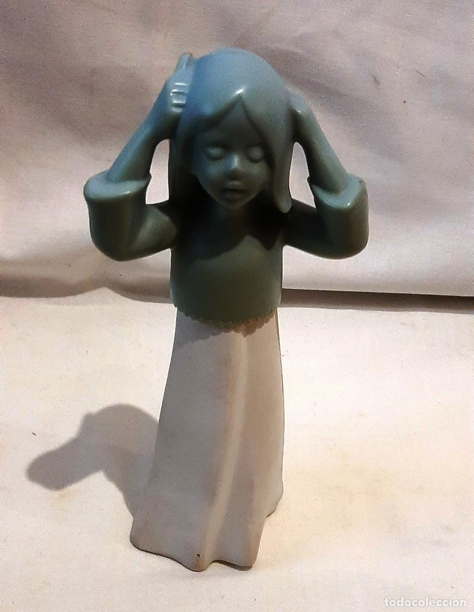 Vintage: Ni&ntilde;a delicate daisies de Avon. - Foto 2