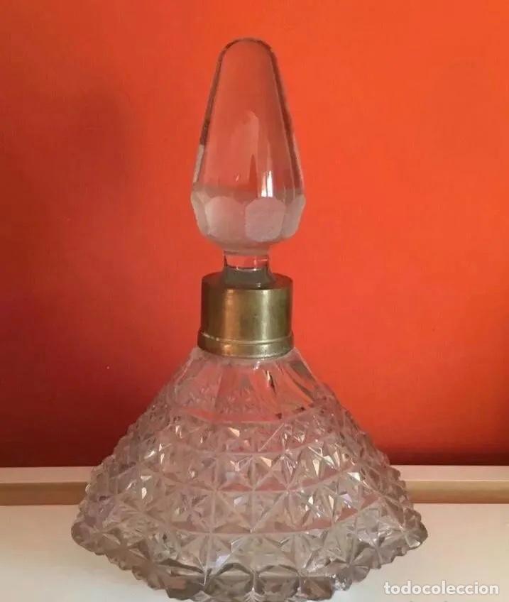 Vintage: Antigua Botella de cristal tallado y bronce - Foto 1