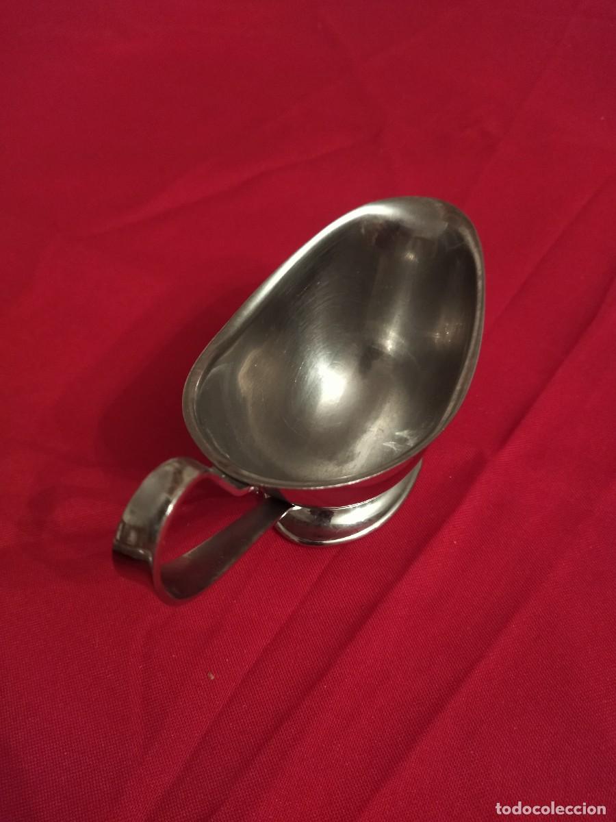 Vintage: Bonita salsera de inox. - Foto 7