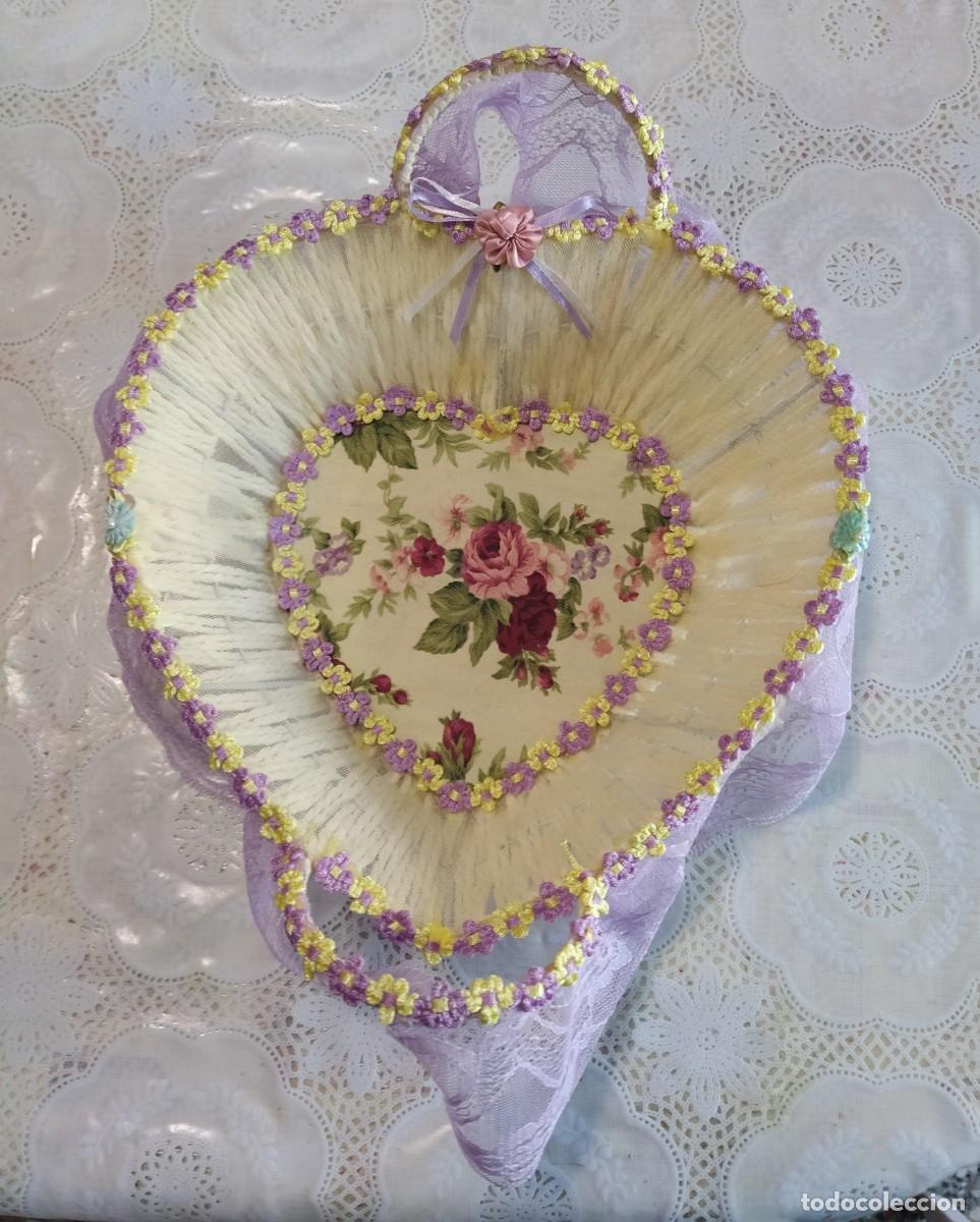 Vintage: Cesta coraz&oacute;n mimbre NUEVA - Foto 1