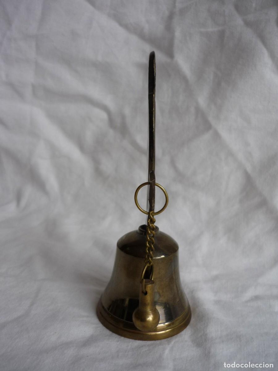 Vintage: Campana de bronce en forma de buho - Foto 3