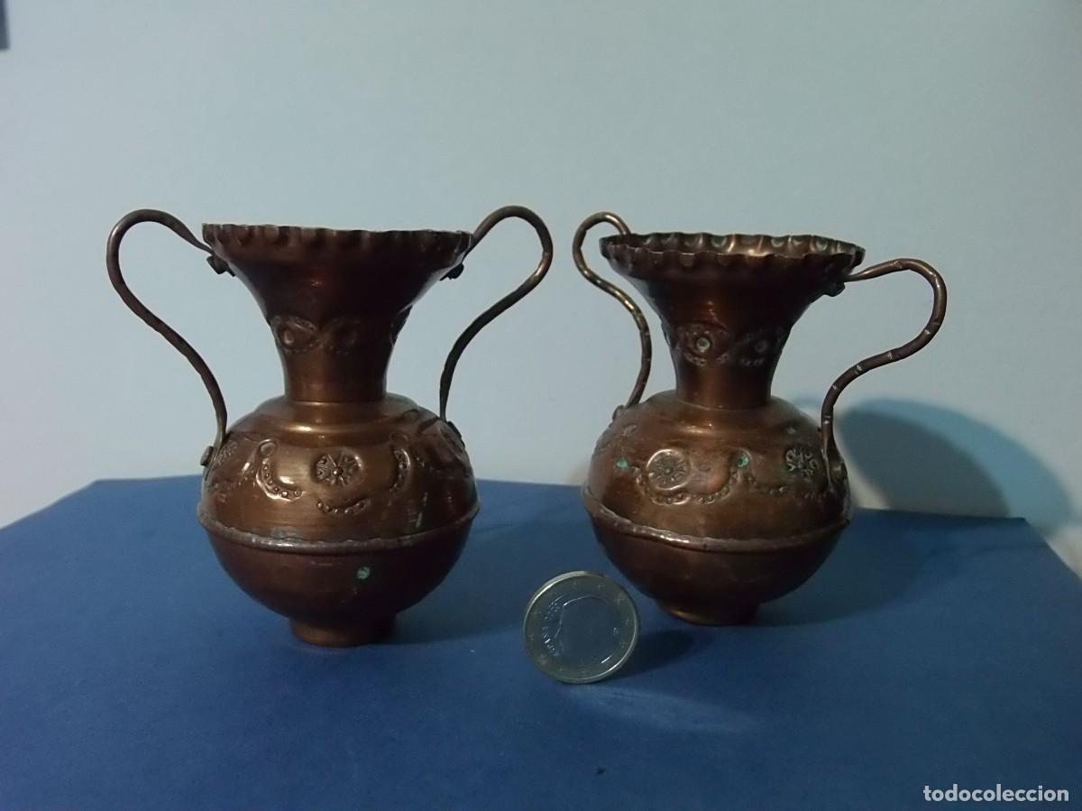 Vintage: JARRITAS VINTAGE DE BRONCE - 2 UNIDADES - ALTO 8,5 CM.