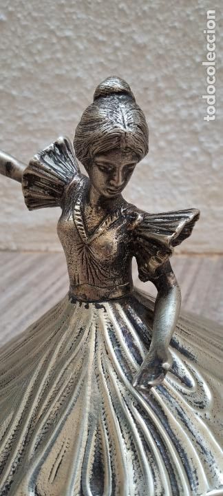 Vintage: Preciosa Figura - Estatua - Bailarina flamenca Cl&aacute;sica en Lat&oacute;n
