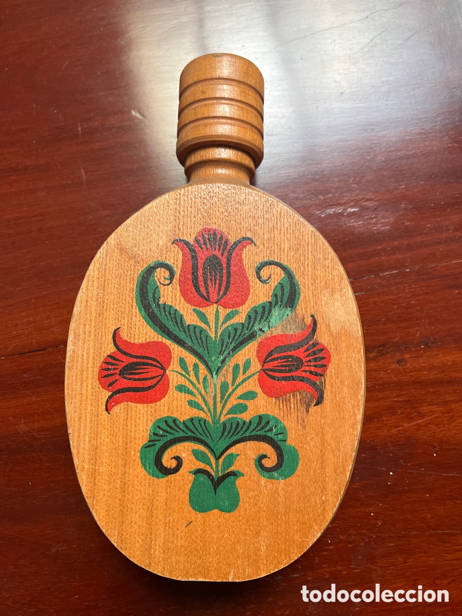 Vintage: Botella rusa en madera. Con su tap&oacute;n. - Foto 2