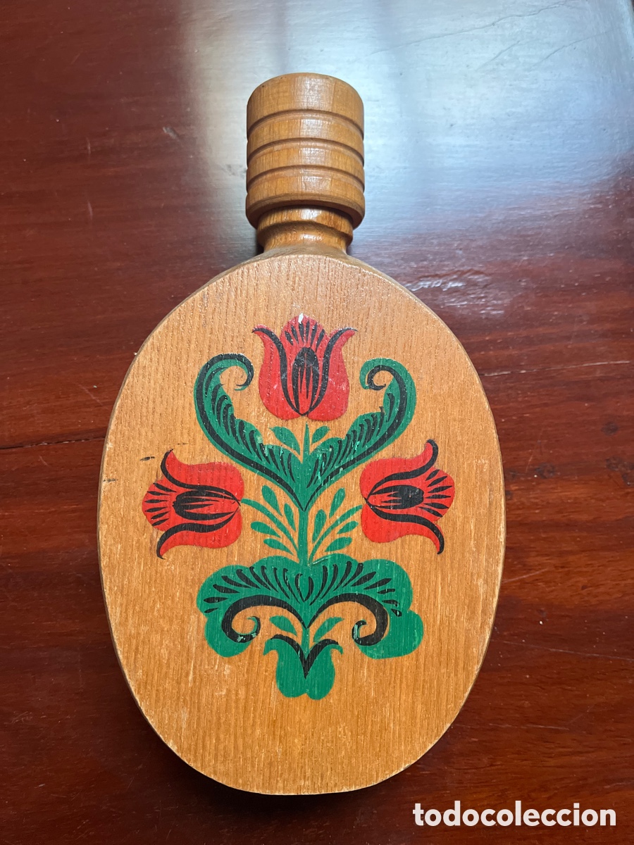 Vintage: Botella rusa en madera. Con su tap&oacute;n. - Foto 1