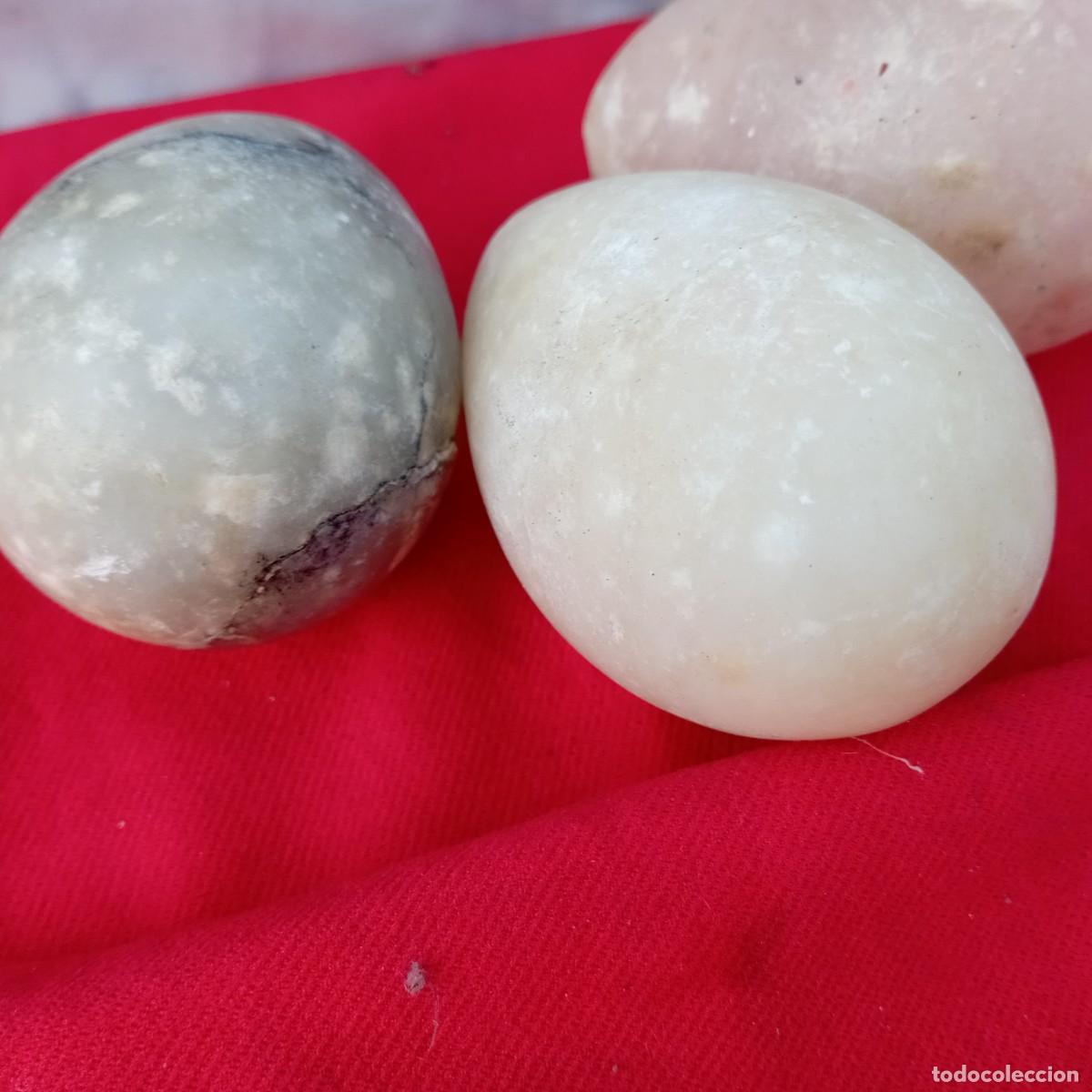 Vintage: 3 huevos de alabastro - Foto 2