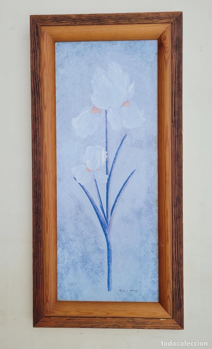 Vintage: Cuadro firmado con una flor, no s&eacute; cual es la t&eacute;cnica, marco de madera, 57x28cm.