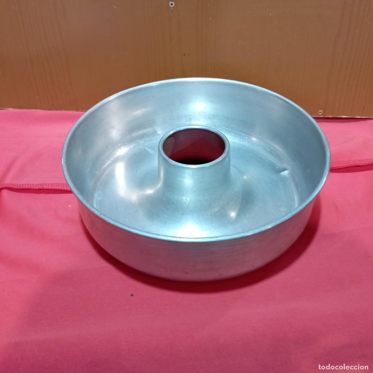 Vintage: molde de bizcocho en aluminio - Foto 1