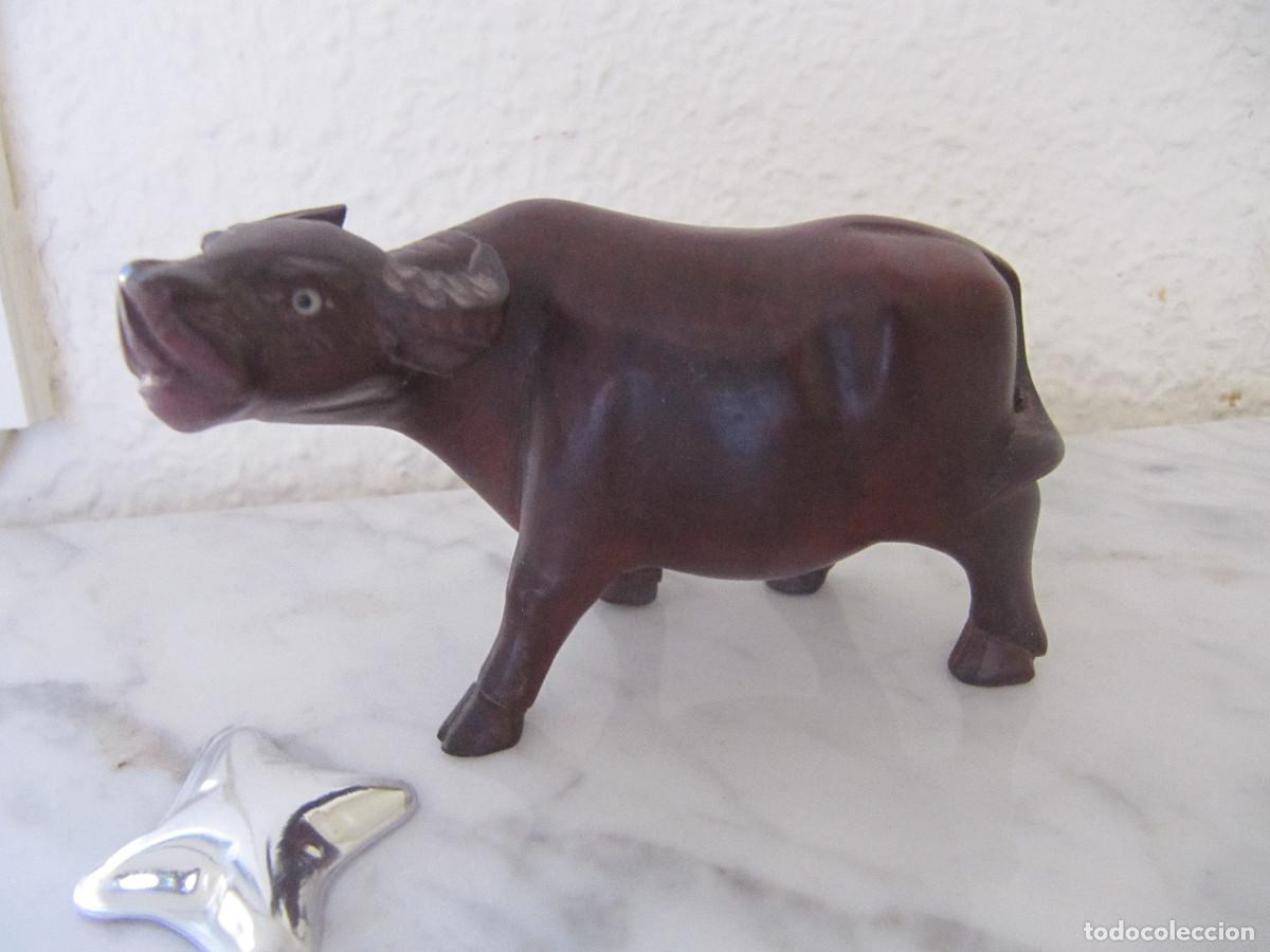 Vintage: MAGNIFICA FIGURA DE BUFALO EN MADERA TALLADA AFRICANA