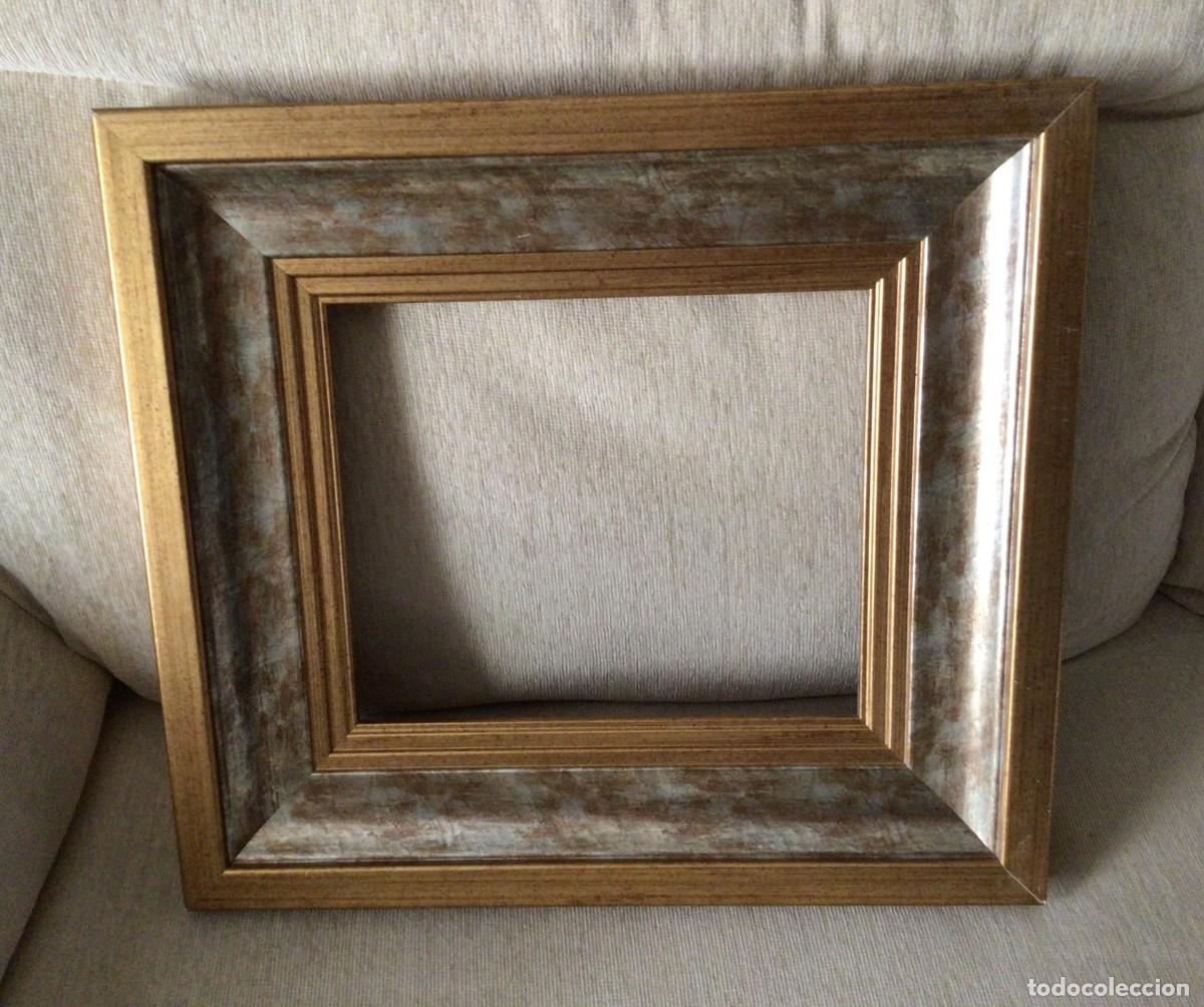 Vintage: Marco. 50cm x 45cm x 5cm.