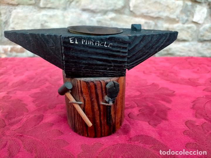 Vintage: Figura de madera tallada de yunque martillo de el miracle - Foto 2