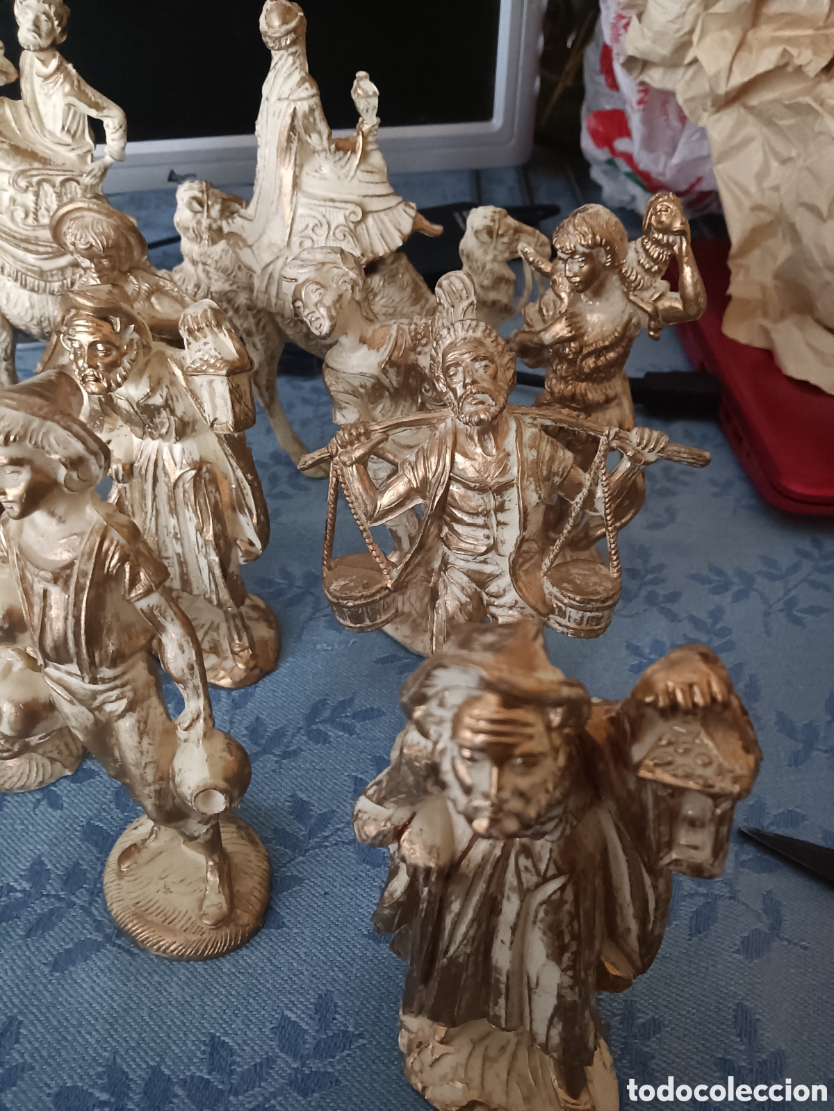 Vintage: Nacimiento en pl&aacute;stico pintado en dorado - Foto 4