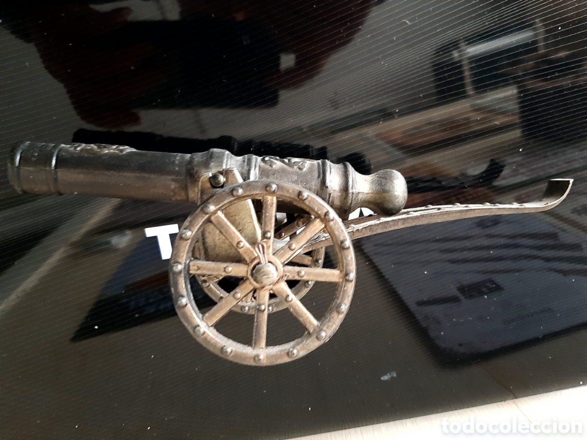 Vintage: Ca&ntilde;on metalico decoracion