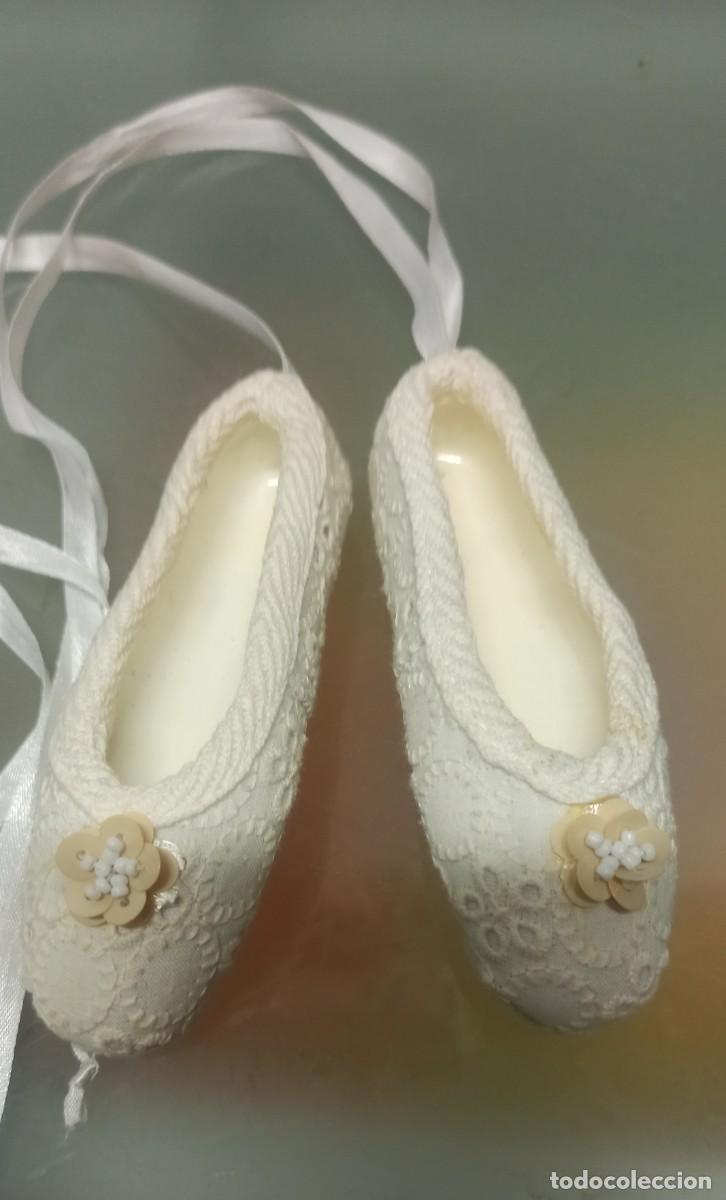 Vintage: Zapatillas bailarinas decorativas. - Foto 1