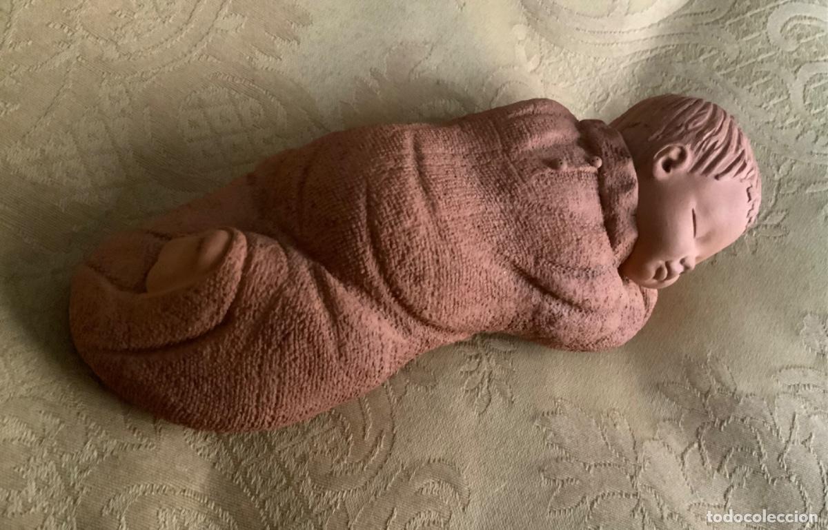 Vintage: BEBE DURMIENDO DE TERRACOTA - Foto 8