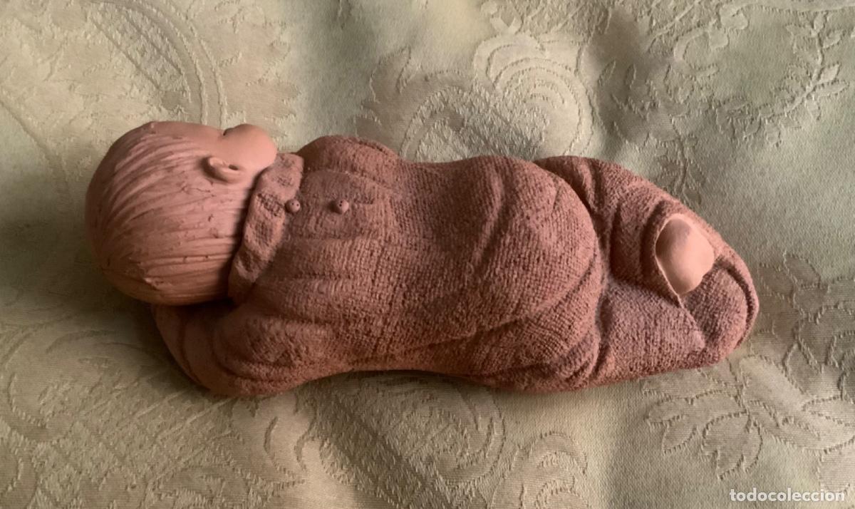 Vintage: BEBE DURMIENDO DE TERRACOTA - Foto 10