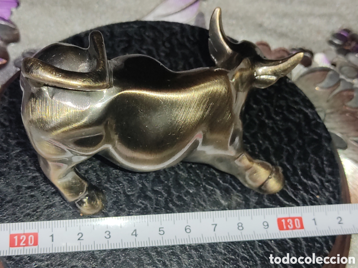 Vintage: Figura Toro de lat&oacute;n. - Foto 4