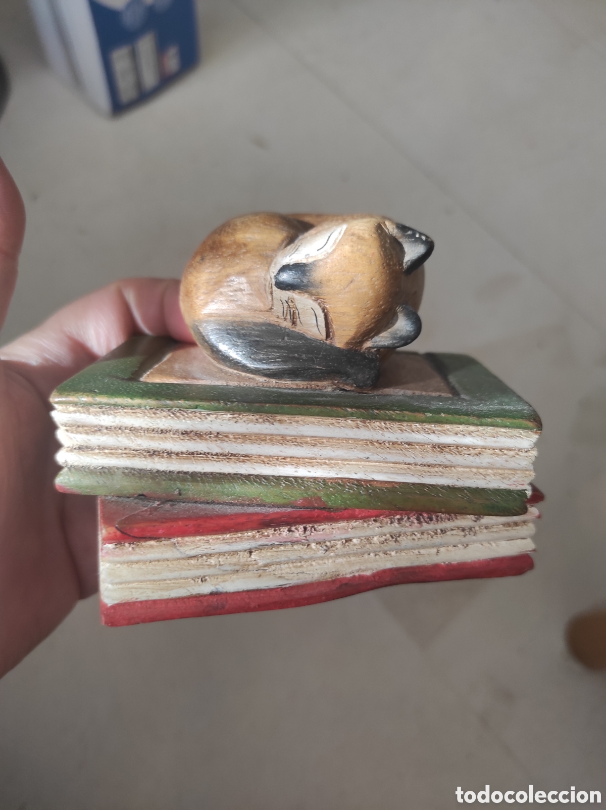 Vintage: Figura de gatito sobre libro - Foto 1