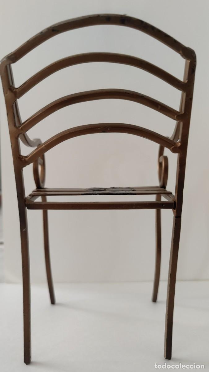 Vintage: Silla de Metal Dorada - Foto 5
