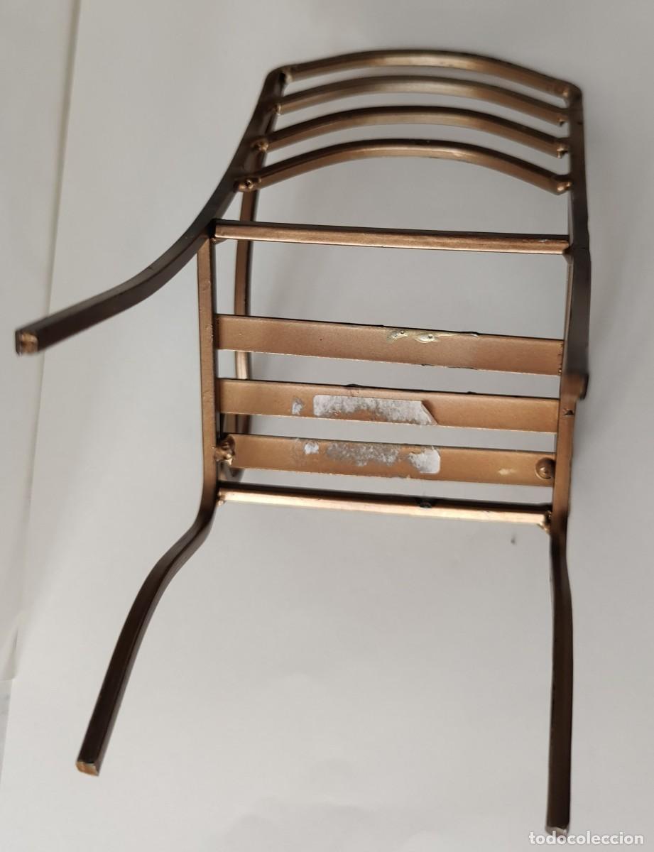 Vintage: Silla de Metal Dorada - Foto 14