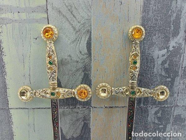 Vintage: PAREJA DE ESPADAS DECORATIVAS - Foto 2