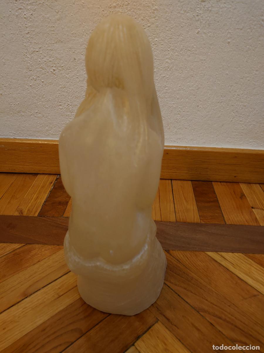 Vintage: Figura de piedra mujer. - Foto 4